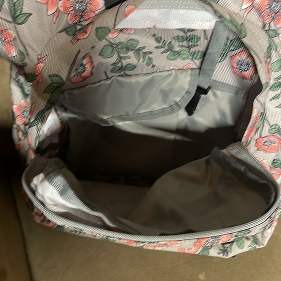 Trans by Jansport floral backpack! So cute, in great shape. - Picture 4 of 5